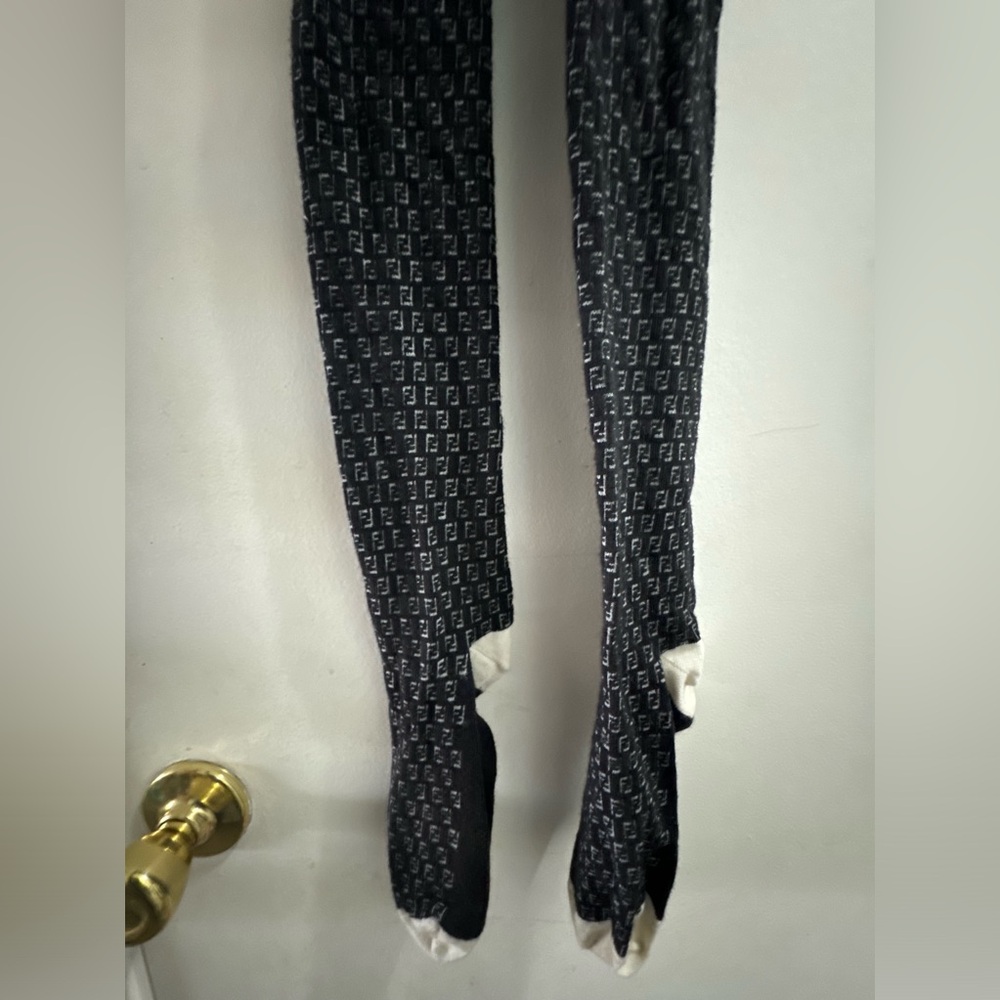 Fendi kids tights AUTHENTIC with code on tag